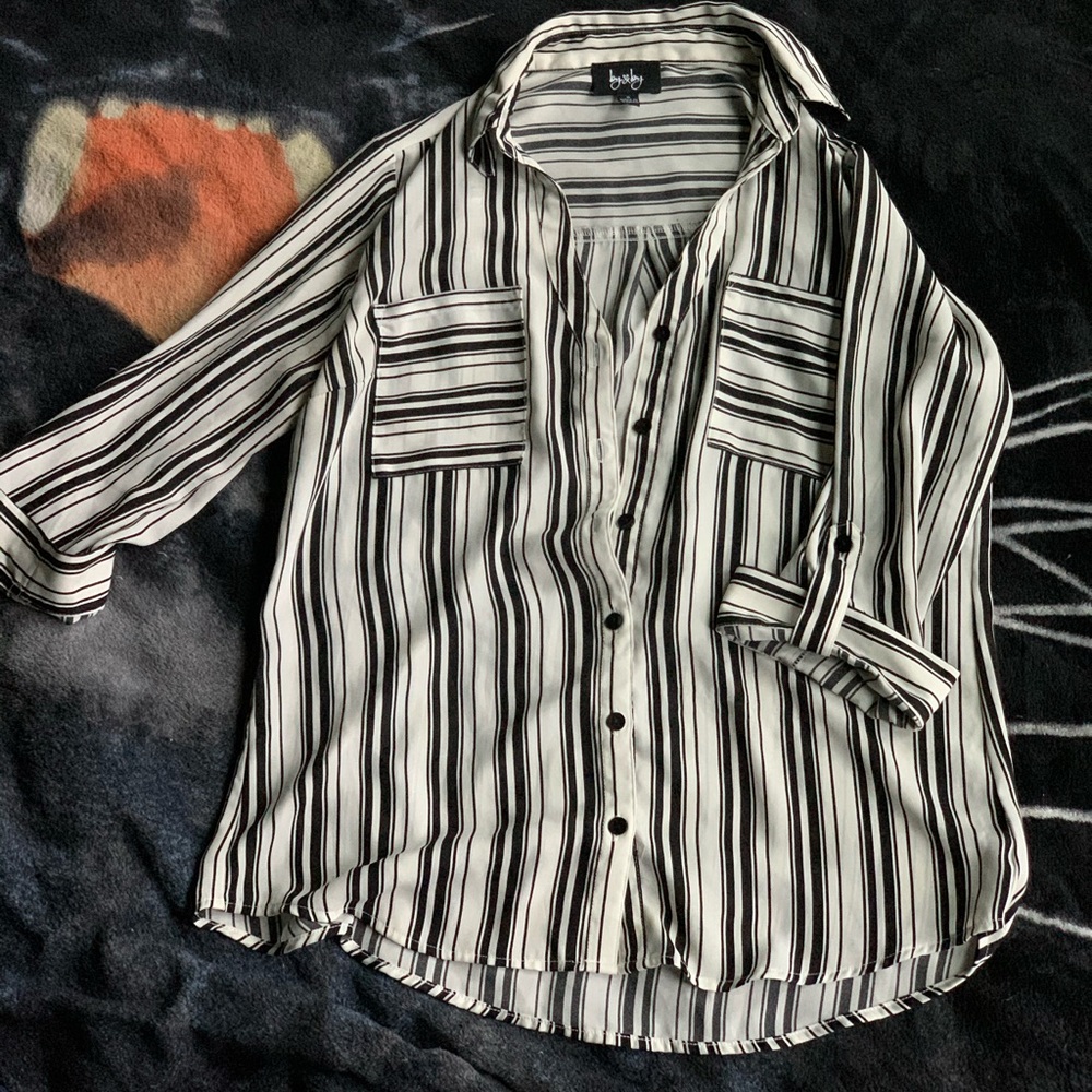 3/4’s sleeve striped button down